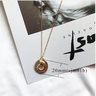 New Fashion Gold Alloy Necklace for Women - Model Conch Pendant Necklace, Summer Jewelry, Starfish Necklace