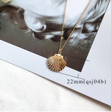 New Fashion Gold Alloy Necklace for Women - Model Conch Pendant Necklace, Summer Jewelry, Starfish Necklace