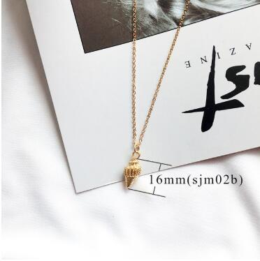 New Fashion Gold Alloy Necklace for Women - Model Conch Pendant Necklace, Summer Jewelry, Starfish Necklace