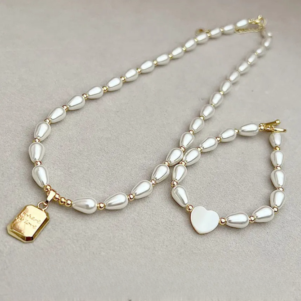 Elegant Imitation Pearl Water Drop necklace Copper Plated 14k Gold Accessories