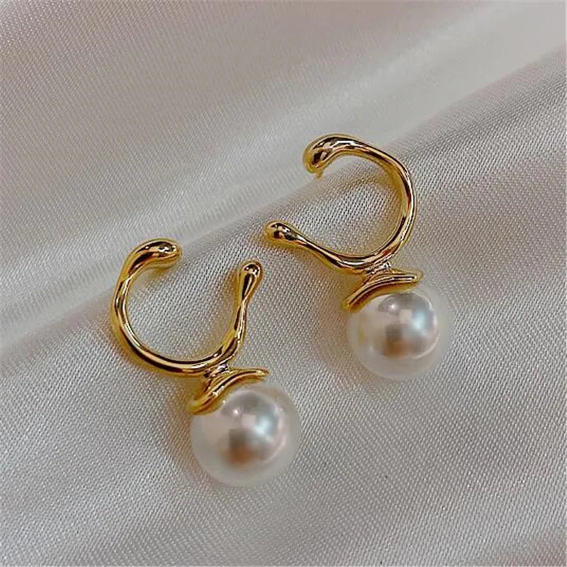 New Fashion Style Geometric Imitation Pearl Earrings Irregular Temperament Female Party Earrings Jewelry Accessories