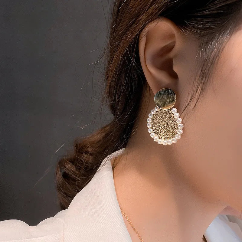 Fashion Jewelry-Accessories Geometry Hollowed Out Circular Pearl Earrings Temperament Tonghua Earrings