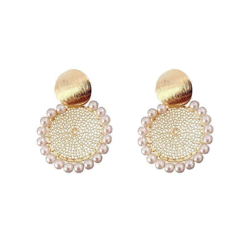 Fashion Jewelry-Accessories Geometry Hollowed Out Circular Pearl Earrings Temperament Tonghua Earrings