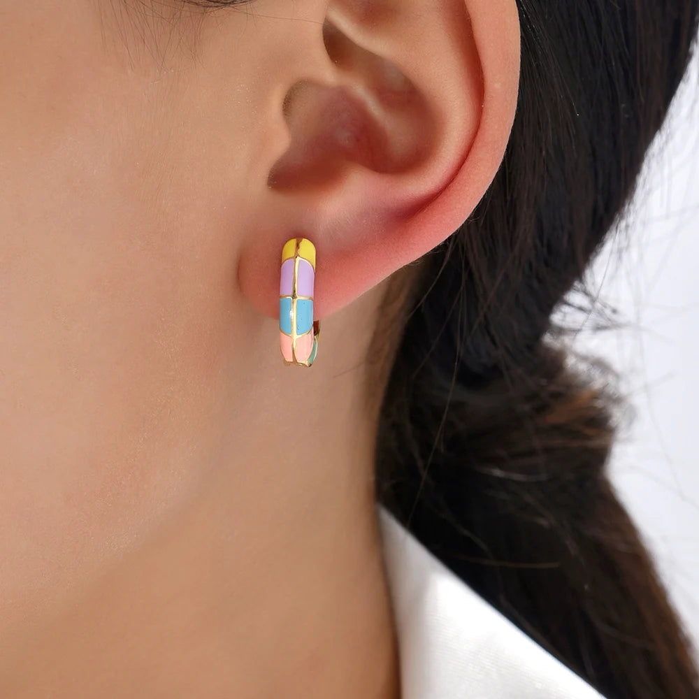 Cute Enamel Colorful Block Huggies Earrings for Women Rainbow Color Gold Plated Round Circle Ear Buckles Tiny Piercing Earrings