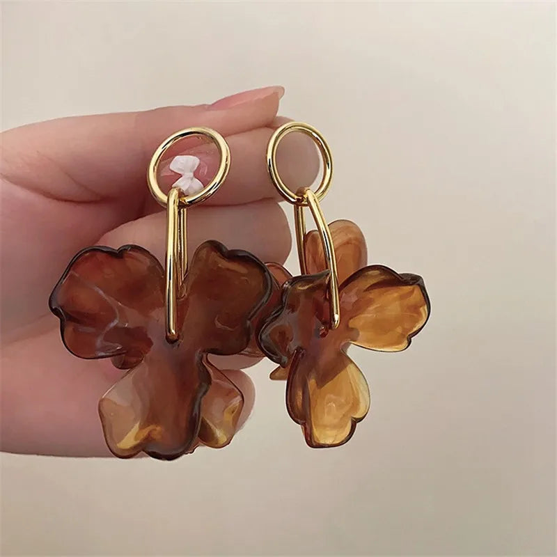 Vintage Irregular Metal Petals Earrings Vintage USA Style Personality Drop Earrings