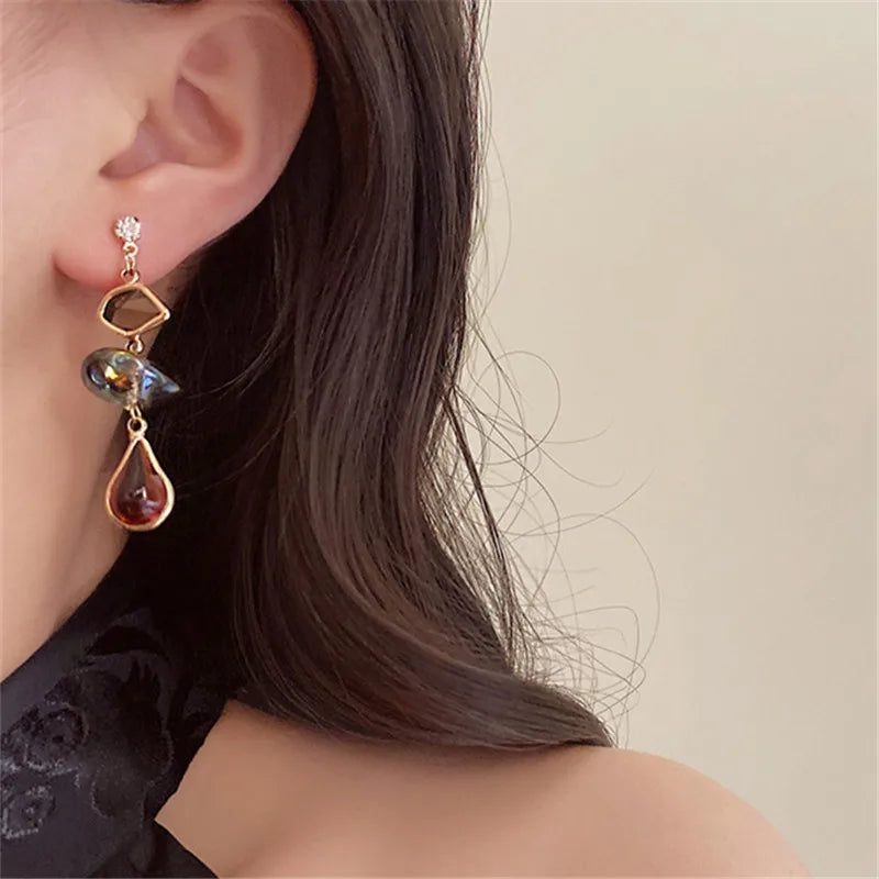 Vintage Abstract Art Style Asymmetric Drop Earrings For Women