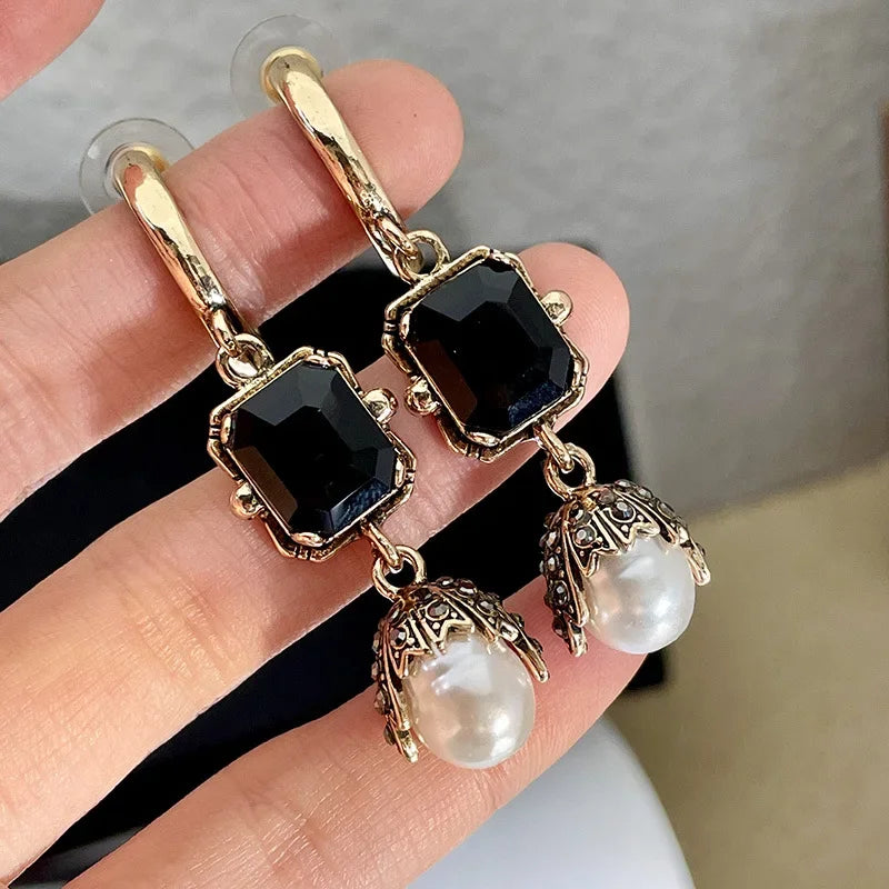 Black Crystal Earrings for Women Medieval Vintage Pearls Elegant Jewelry Palace Style Sweet Pendientes Mujer