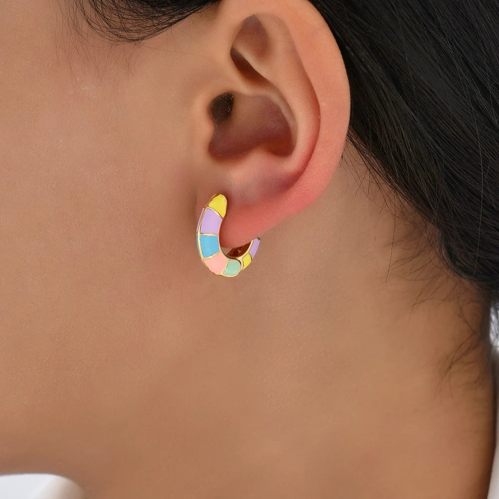 Cute Enamel Colorful Block Huggies Earrings for Women Rainbow Color Gold Plated Round Circle Ear Buckles Tiny Piercing Earrings