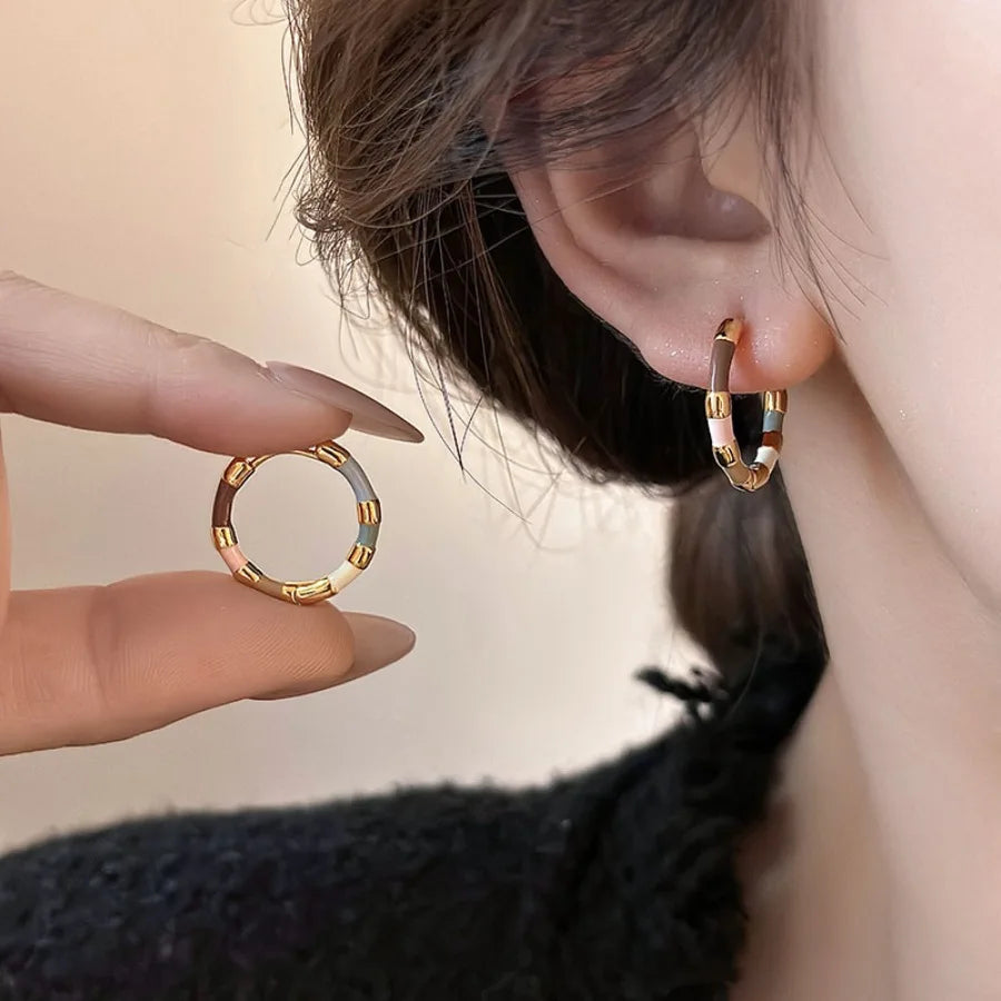 Metal Round Colored Oil Drop Earrings European And American Style Personalized Fashion Stud Earrings Girls Travel Accessories