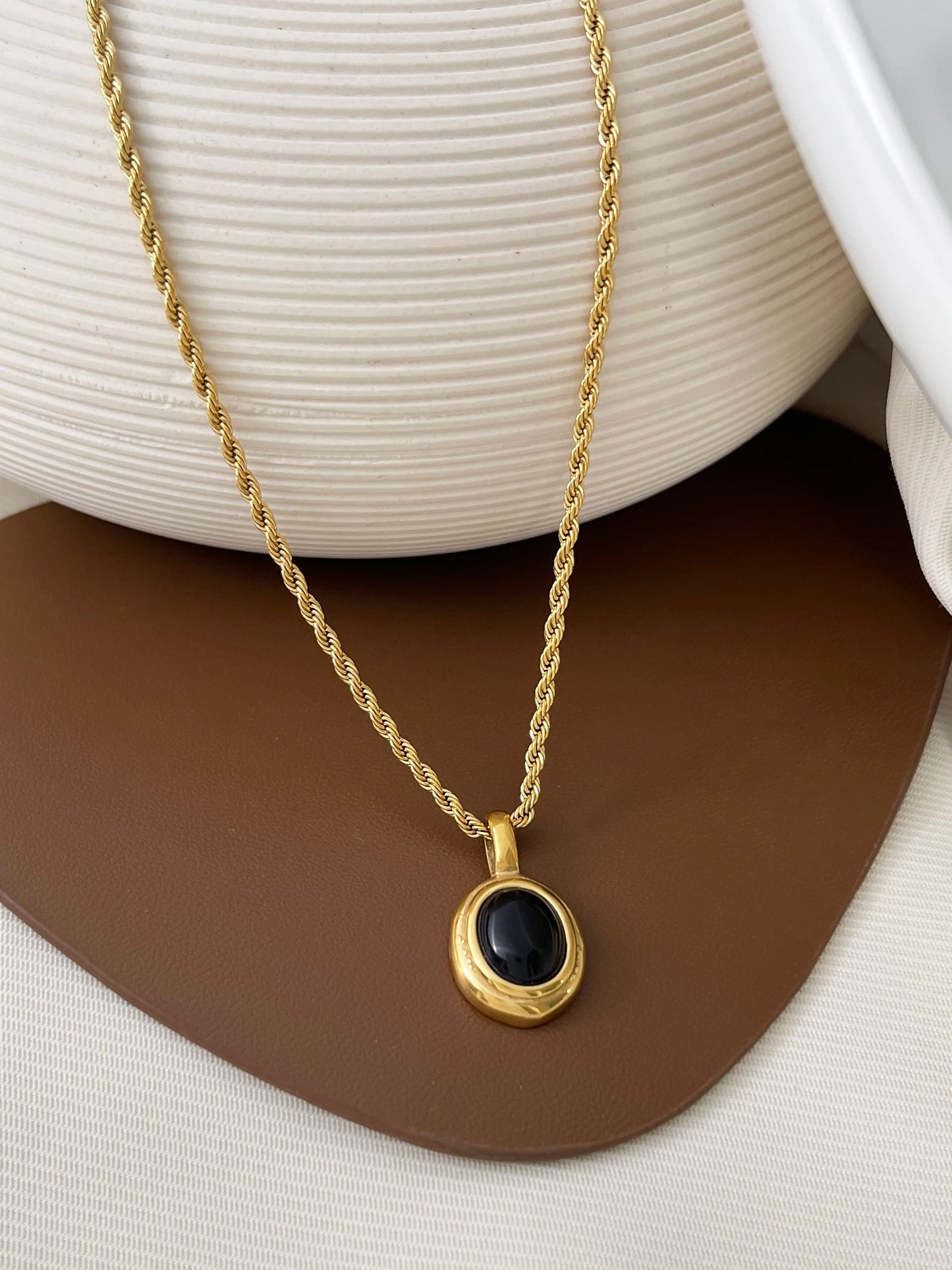 Stainless Steel 18K Gold Pvd Plated Black White Gem Stone Oval Pendant on Twist Rope Chain Necklace Stacking Jewelry