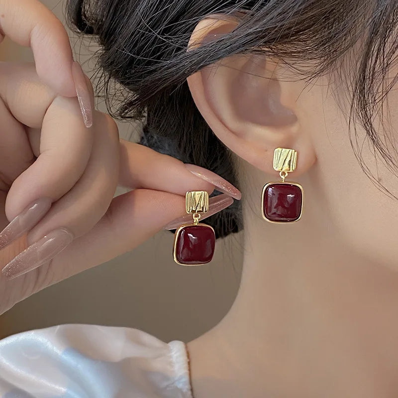 New Retro Square Women's Dangle Earrings Wire Red Geometric Statement Heavy Hanging Earrings for Female Wedding Jewelry