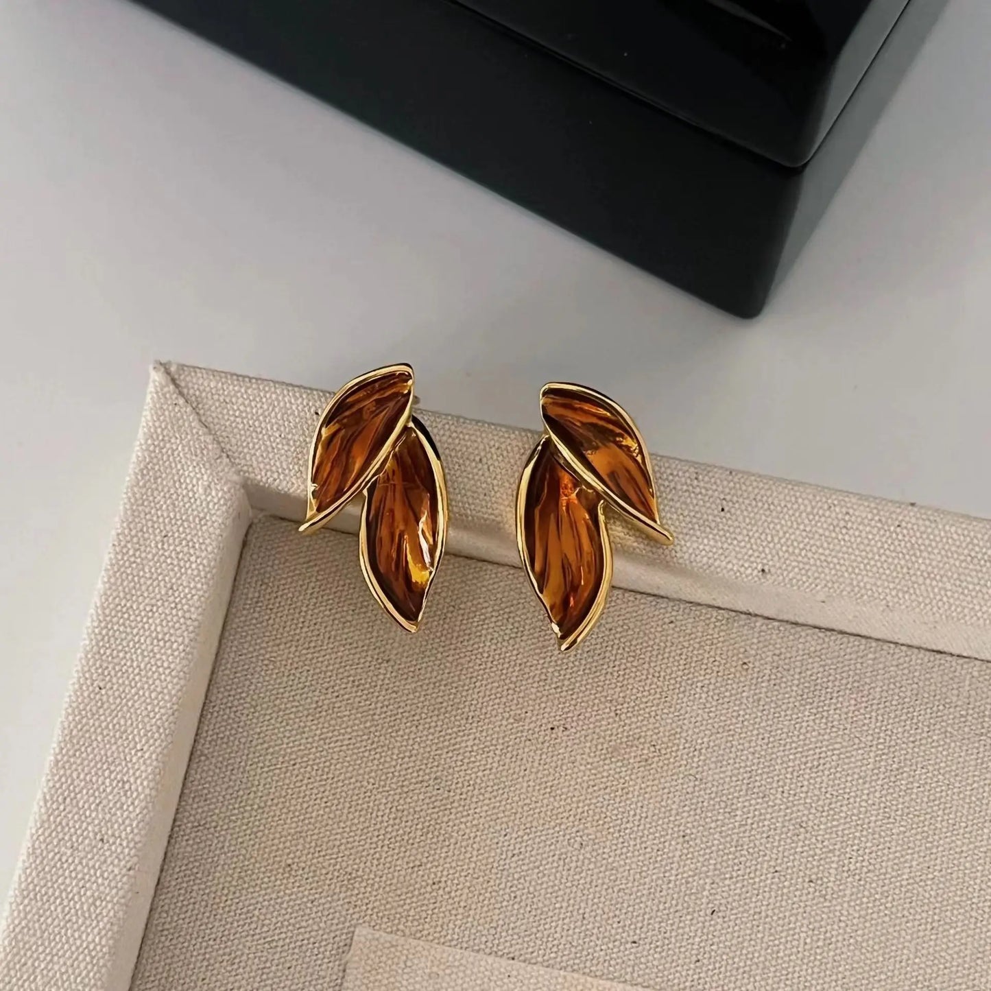 Maillard Brown Color Leaf Geometry Stud Earrings for Women  Simple Texture Fashion Cute Girl Jewelry Accessories