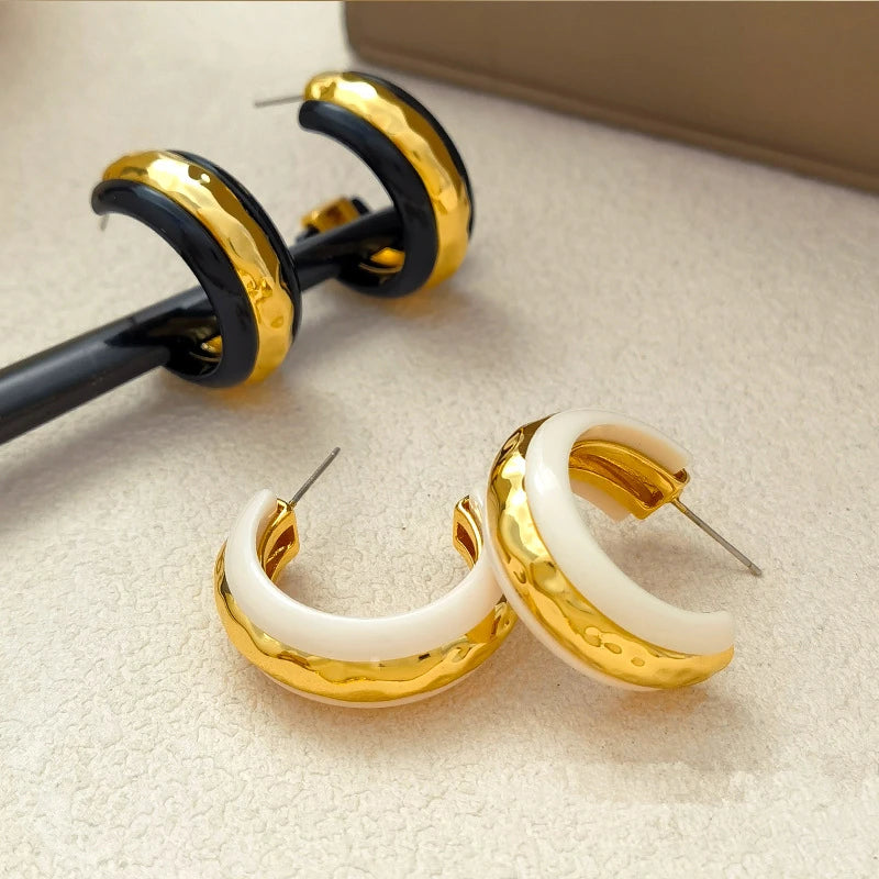 French Retro  Metal Texture Earrings Simple and Exquisite Women