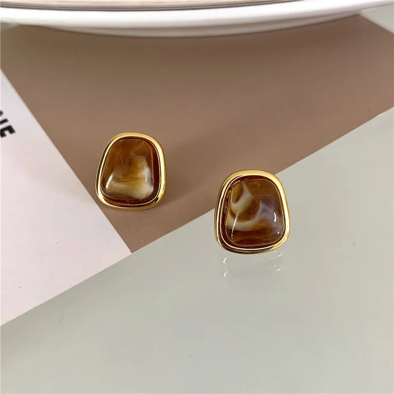 New High Design Luxury Amber Earrings For Women Fashion French Retro Style Jewelry Girl Gift Accessories